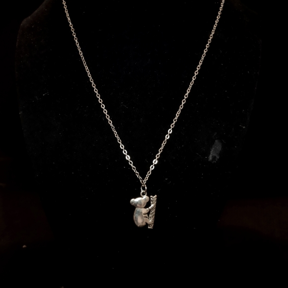 koala bear necklace 3/8" stainless steel pendant on a silvertone necklace chain - Picture 6 of 12